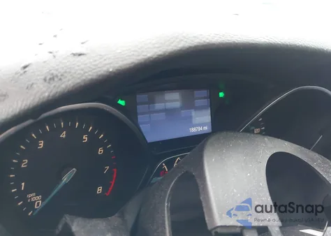 2014 Ford Focus Se z USA, uszkodzony, nr VIN 1FADP3F25EL203131